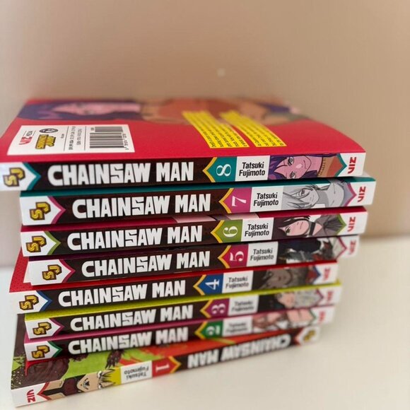 VOLUMES 1-8 Chainsaw Man by Tatsuki Fujimoto Manga (English) - Picture 2 of 5